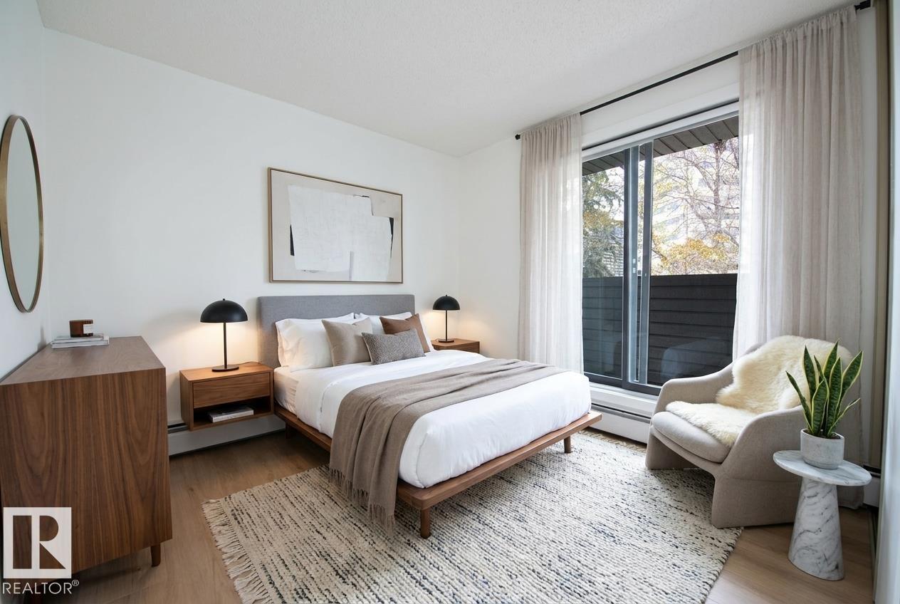 #1 10032 113 ST NW - 17
