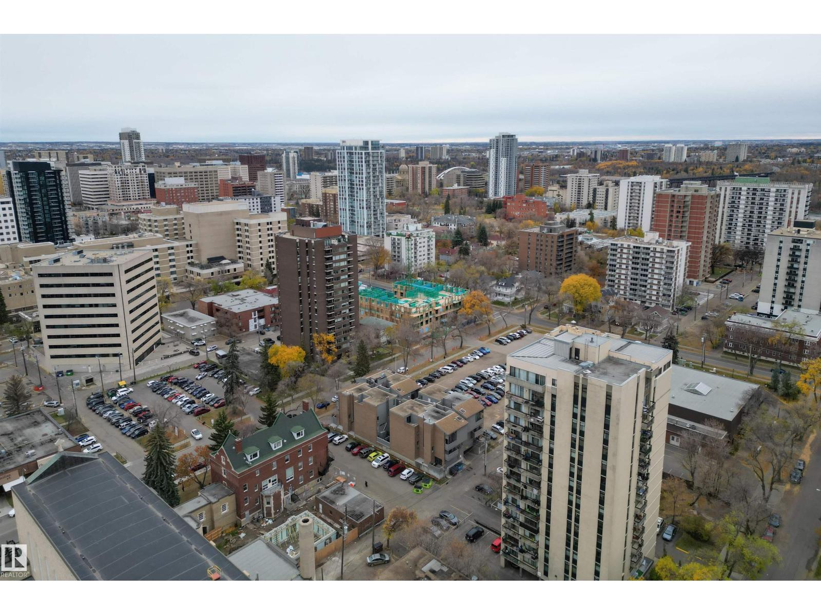 #1 10032 113 ST NW - 23