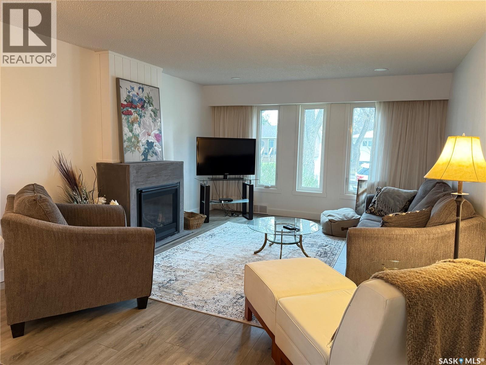 615 Windsor STREET - 6