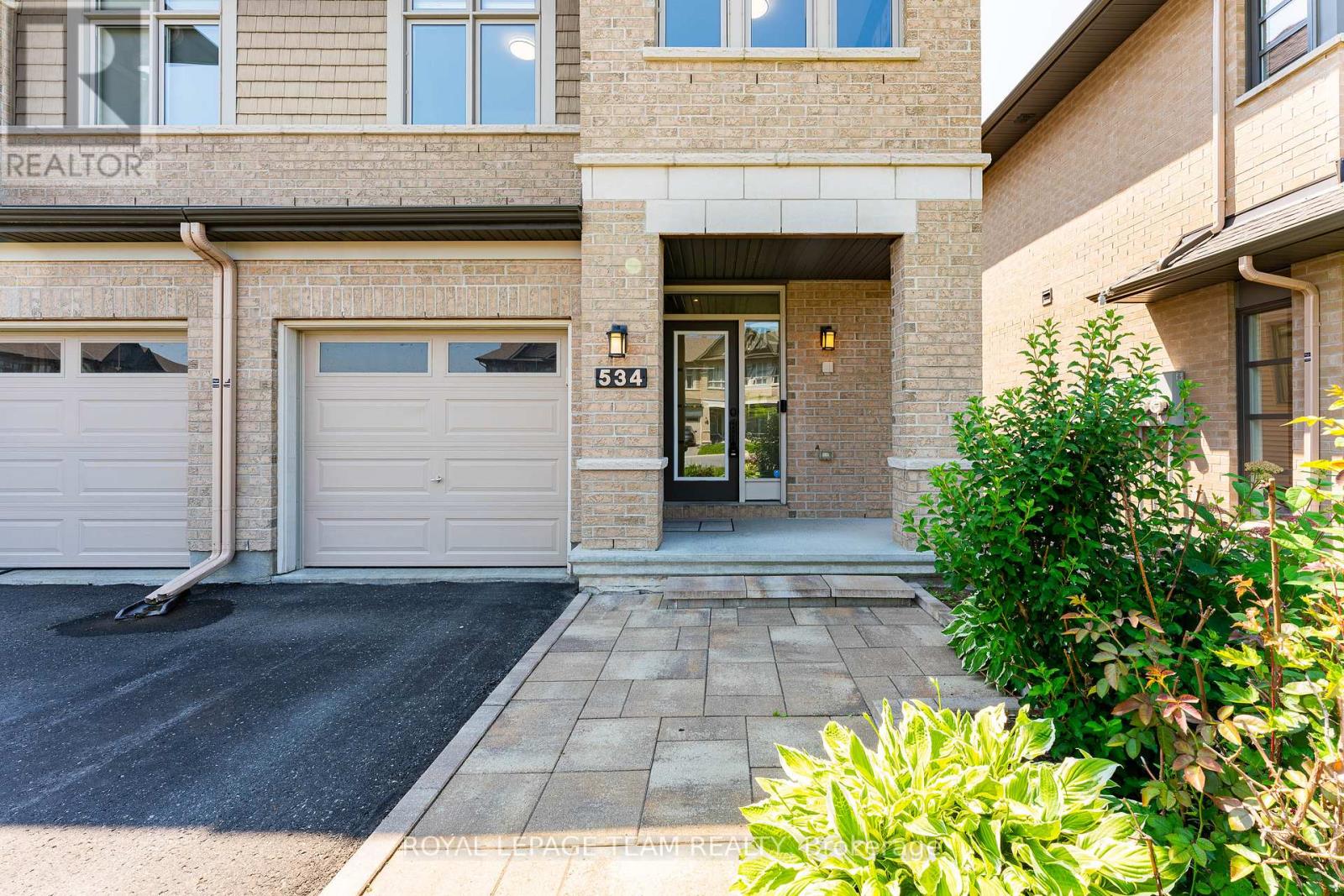 534 STARGAZER CRESCENT - 2