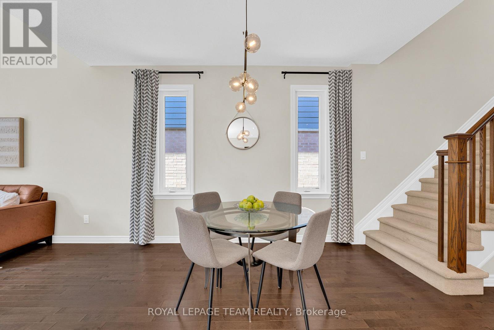 534 STARGAZER CRESCENT - 22