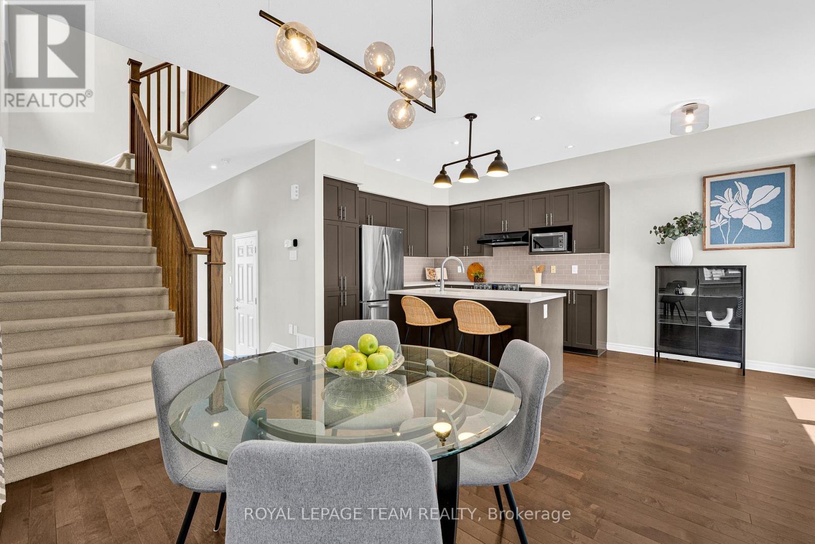 534 STARGAZER CRESCENT - 23