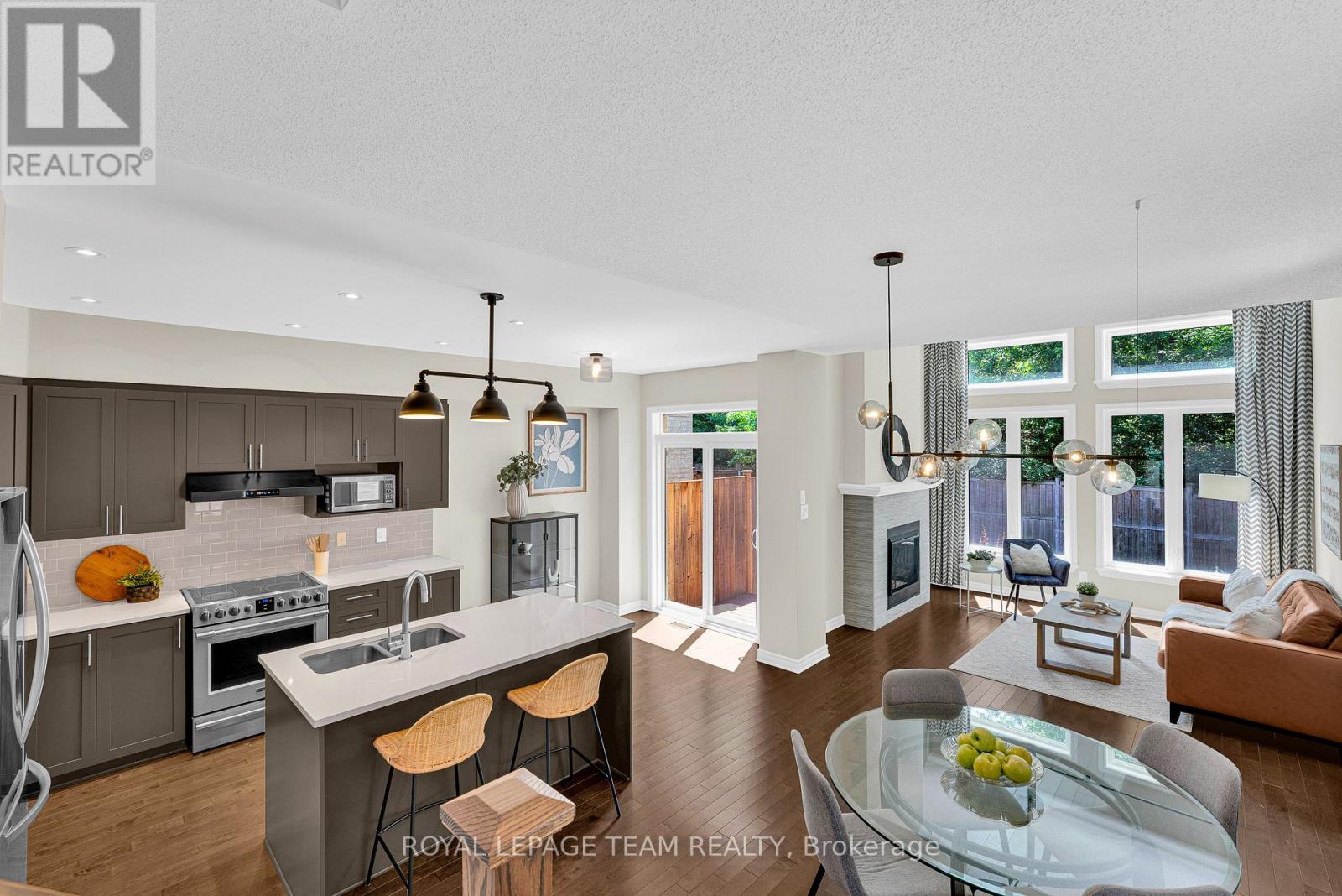 534 STARGAZER CRESCENT - 24