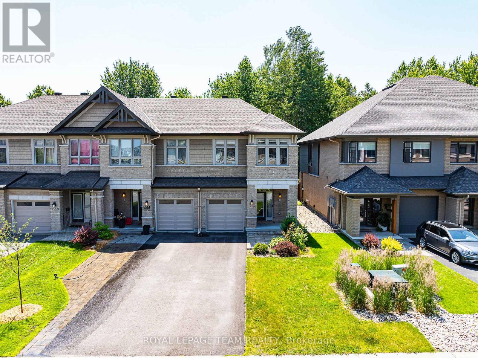 534 STARGAZER CRESCENT - 3