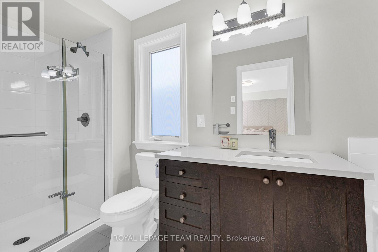 534 STARGAZER CRESCENT - 31