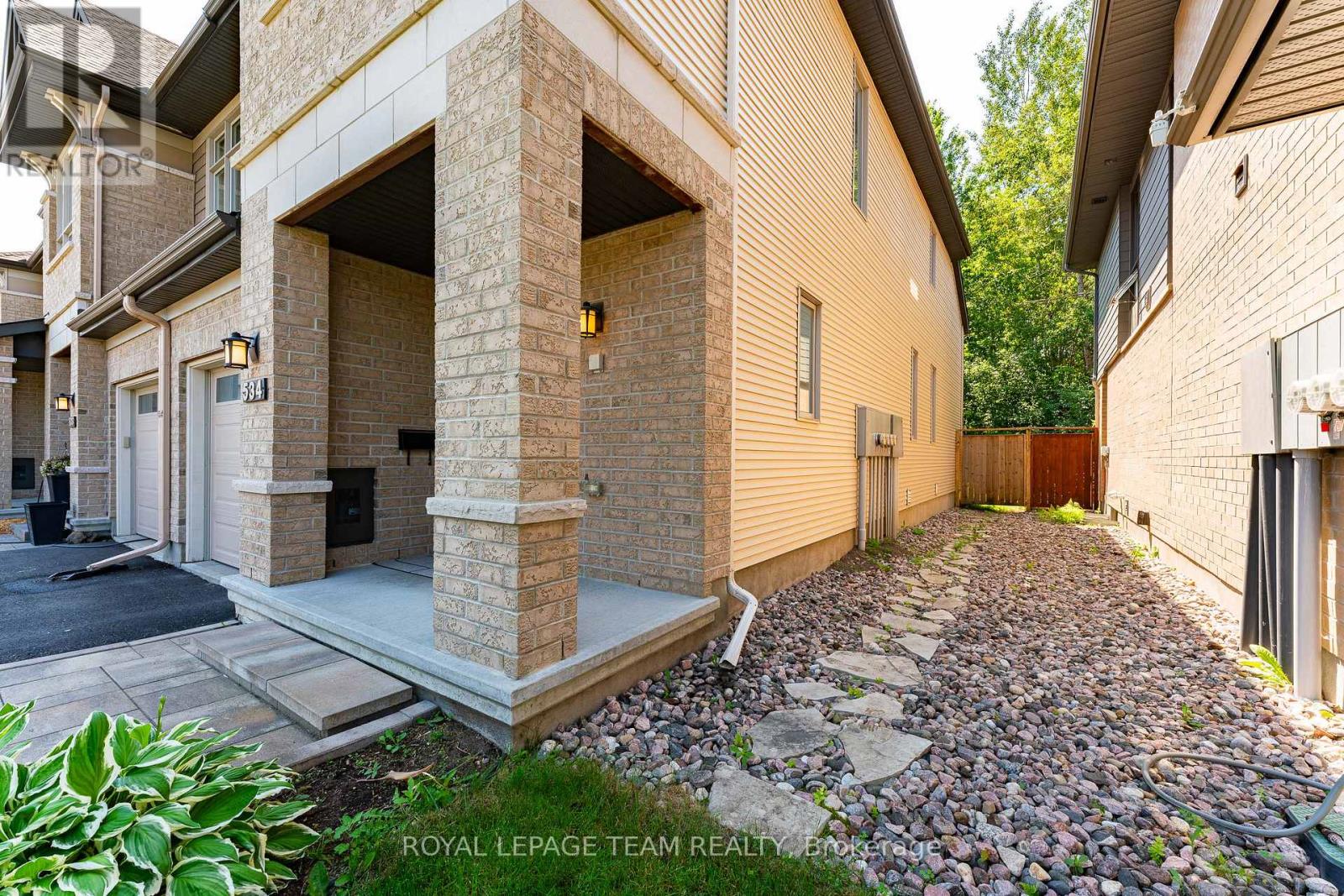 534 STARGAZER CRESCENT - 43