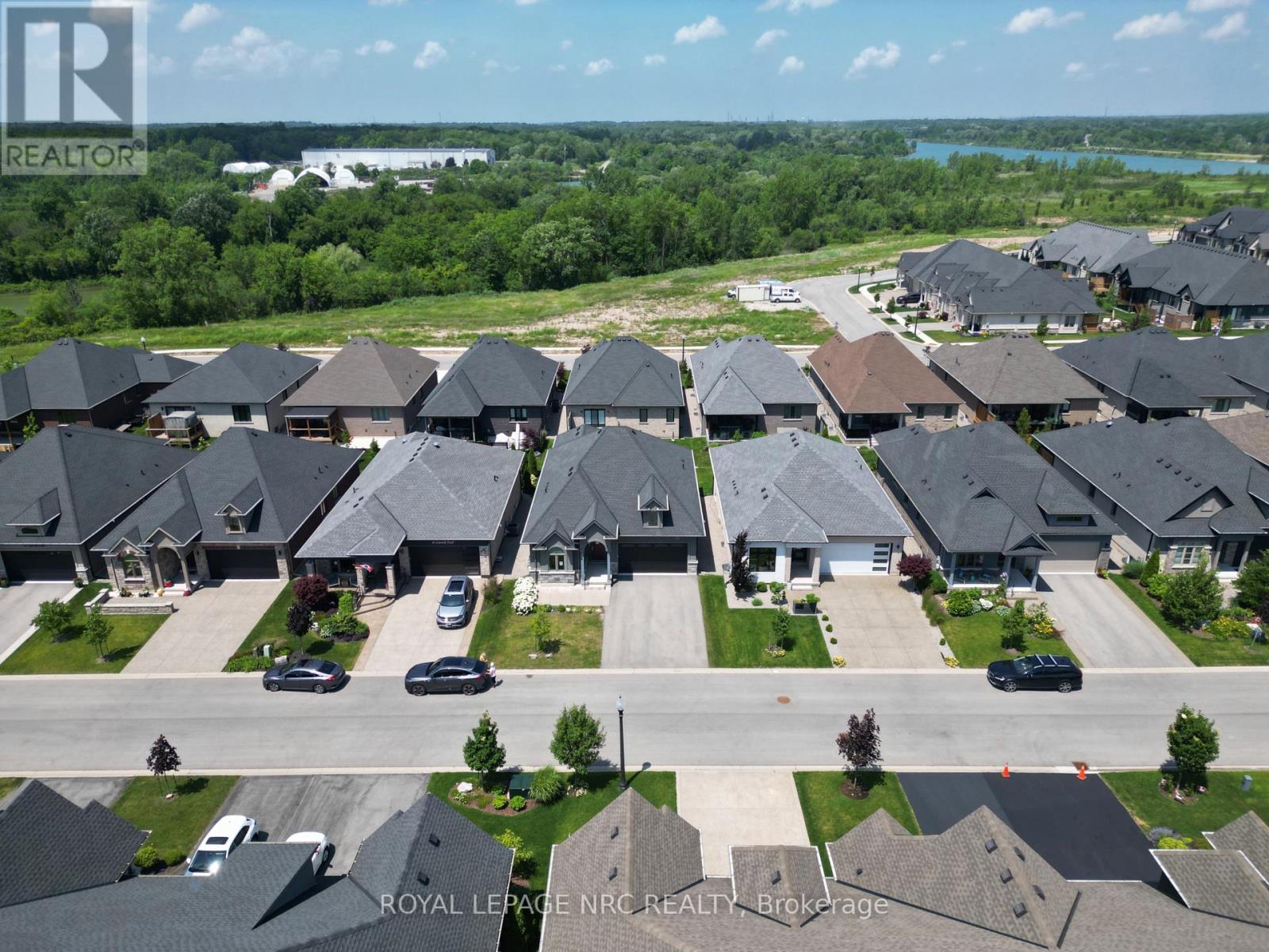 53 CARRICK TRAIL - 11