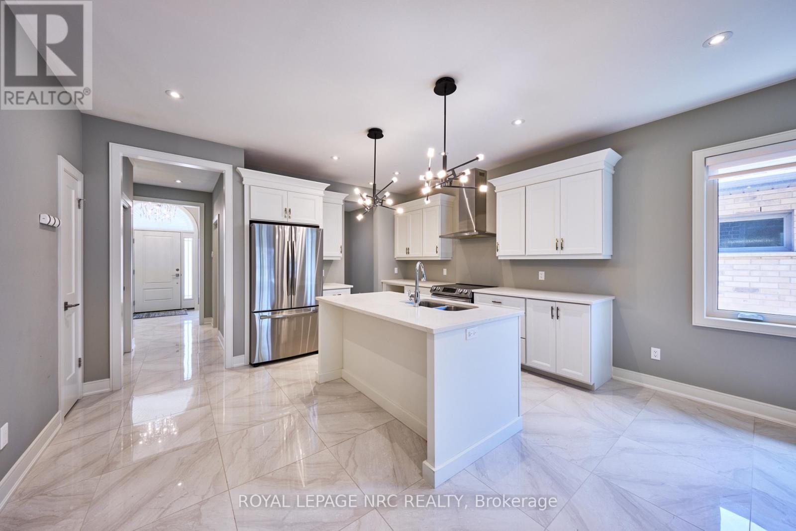 53 CARRICK TRAIL - 16