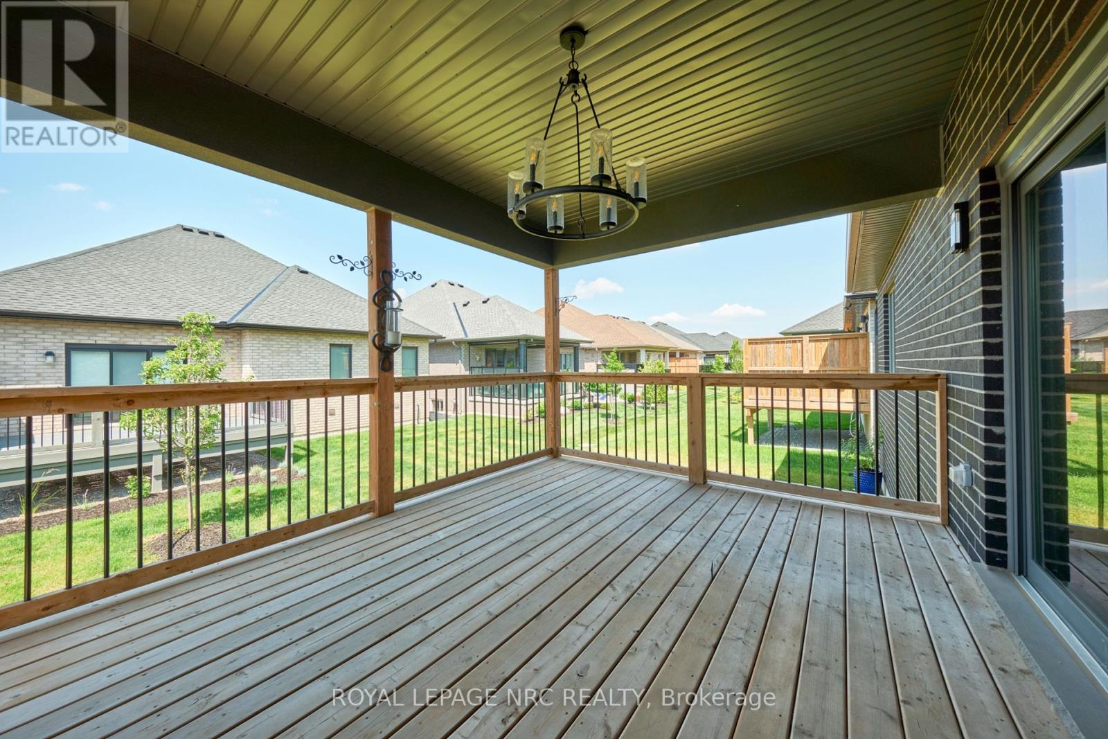 53 CARRICK TRAIL - 24