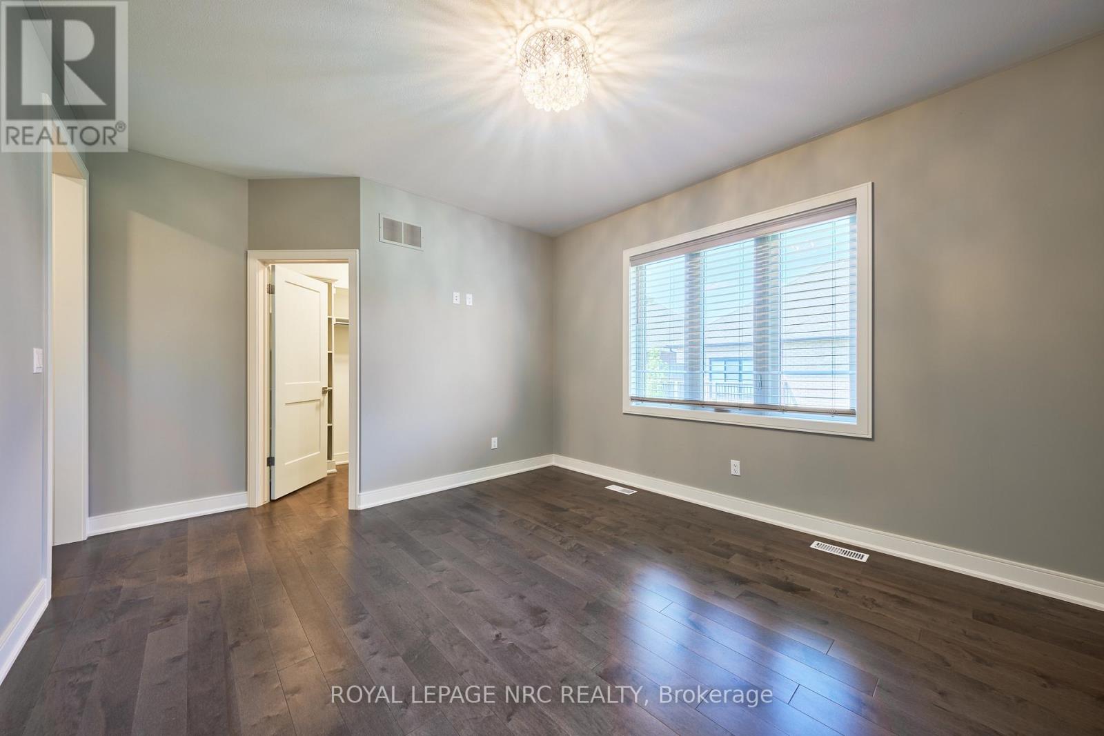 53 CARRICK TRAIL - 39
