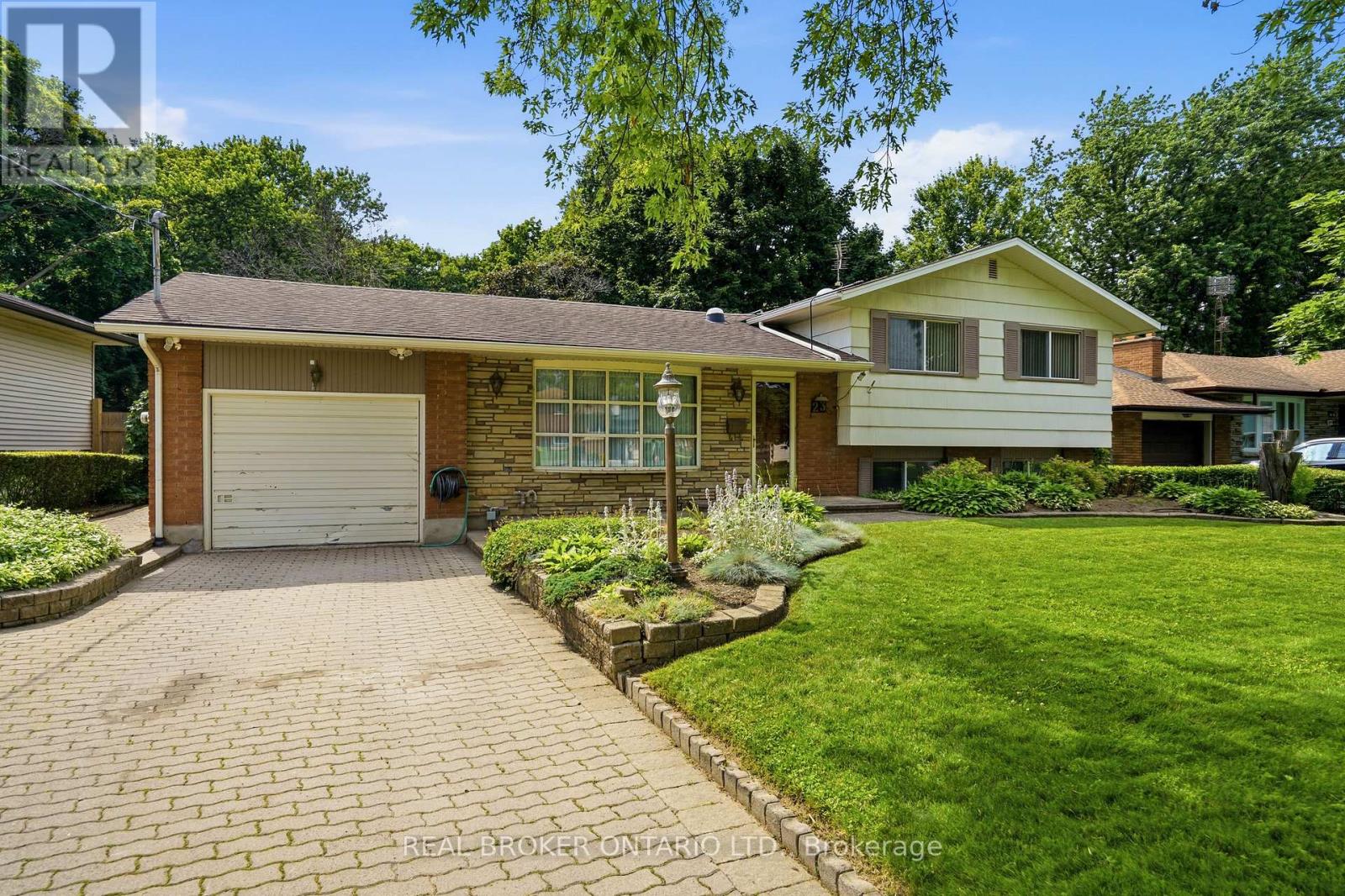 23 KINGS GRANT ROAD - 2