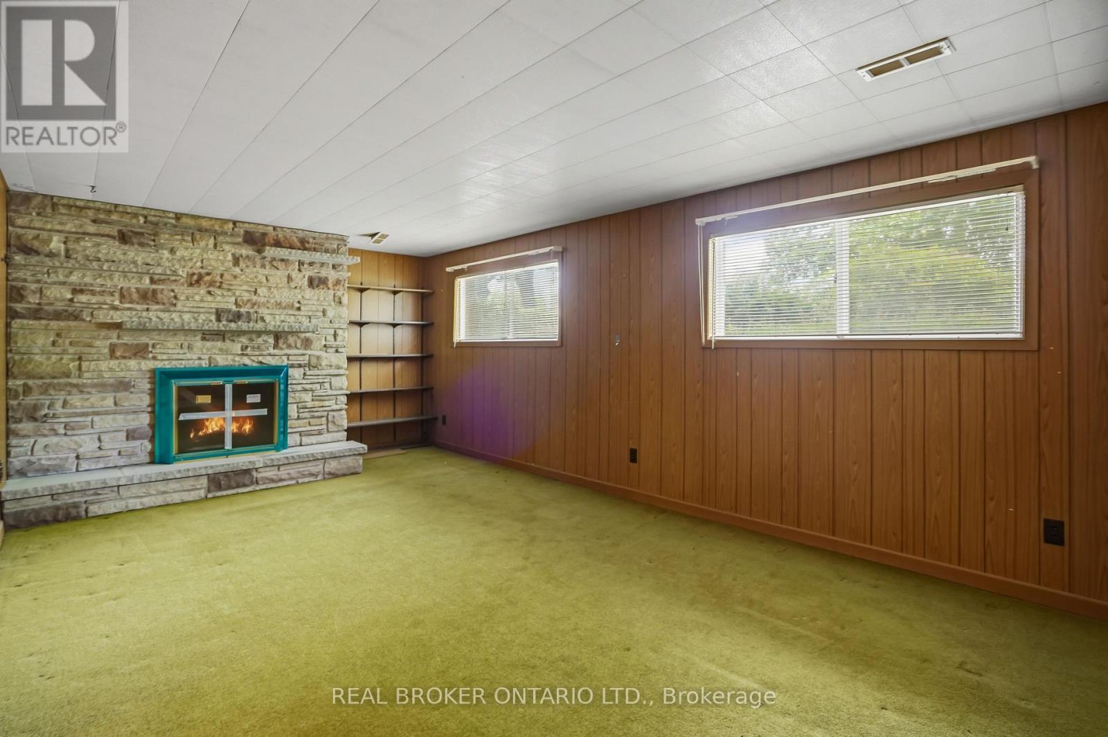 23 KINGS GRANT ROAD - 29