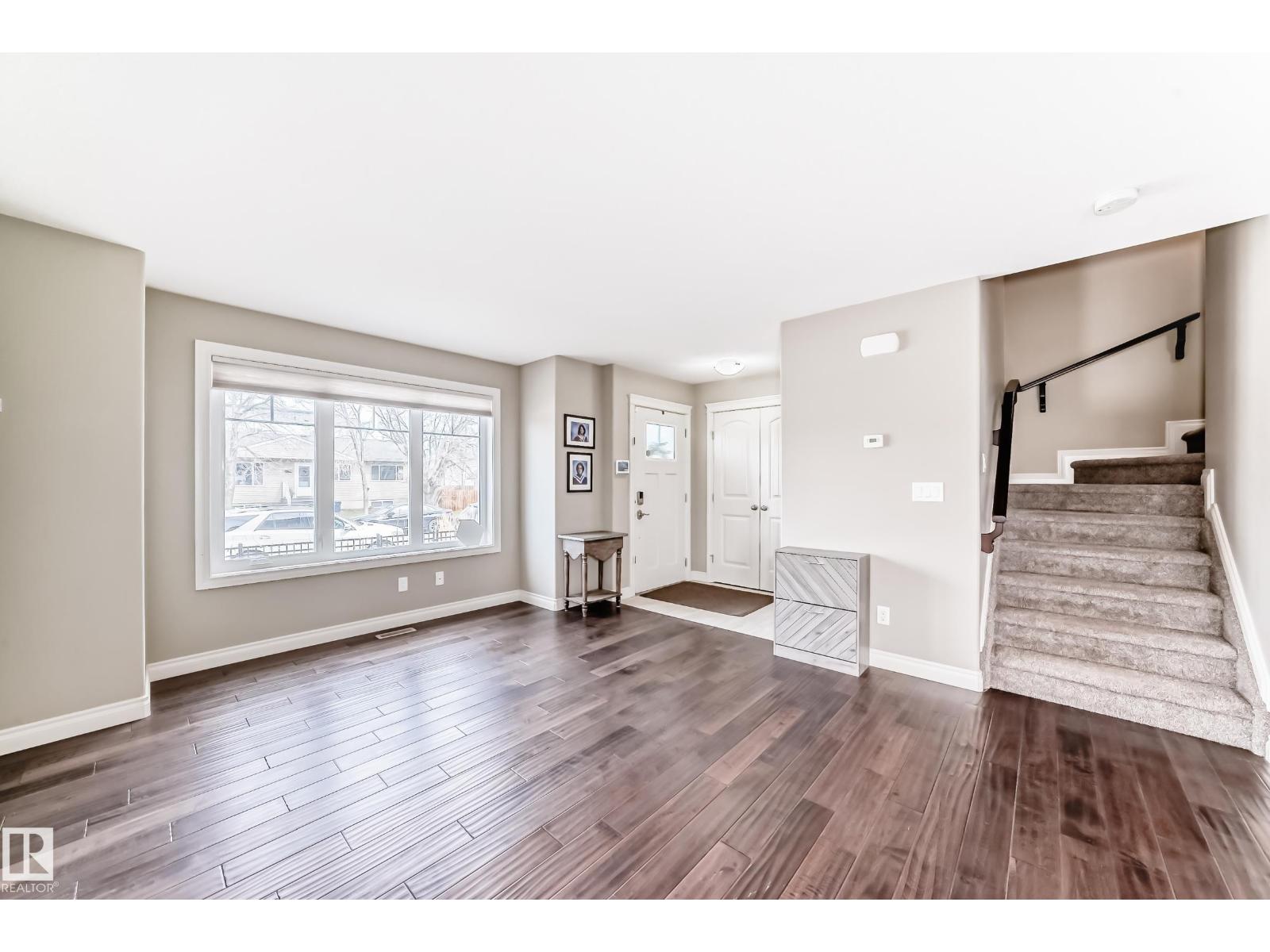 10519 114 AV NW - 21