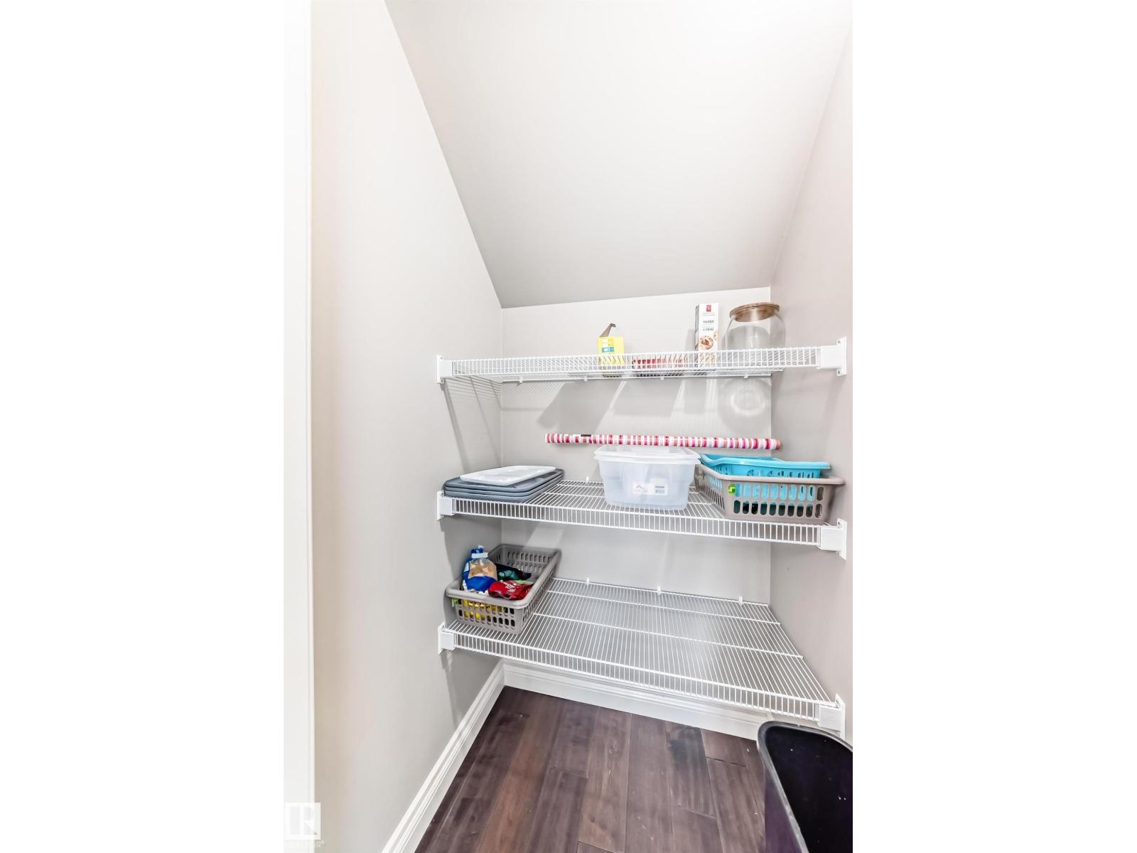 10519 114 AV NW - 25