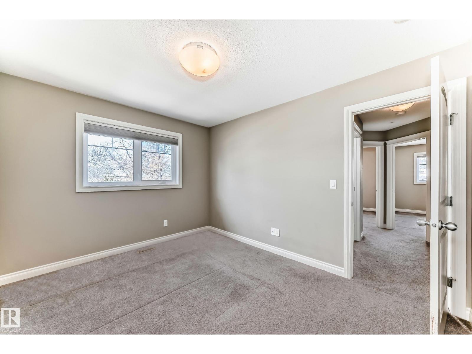 10519 114 AV NW - 29