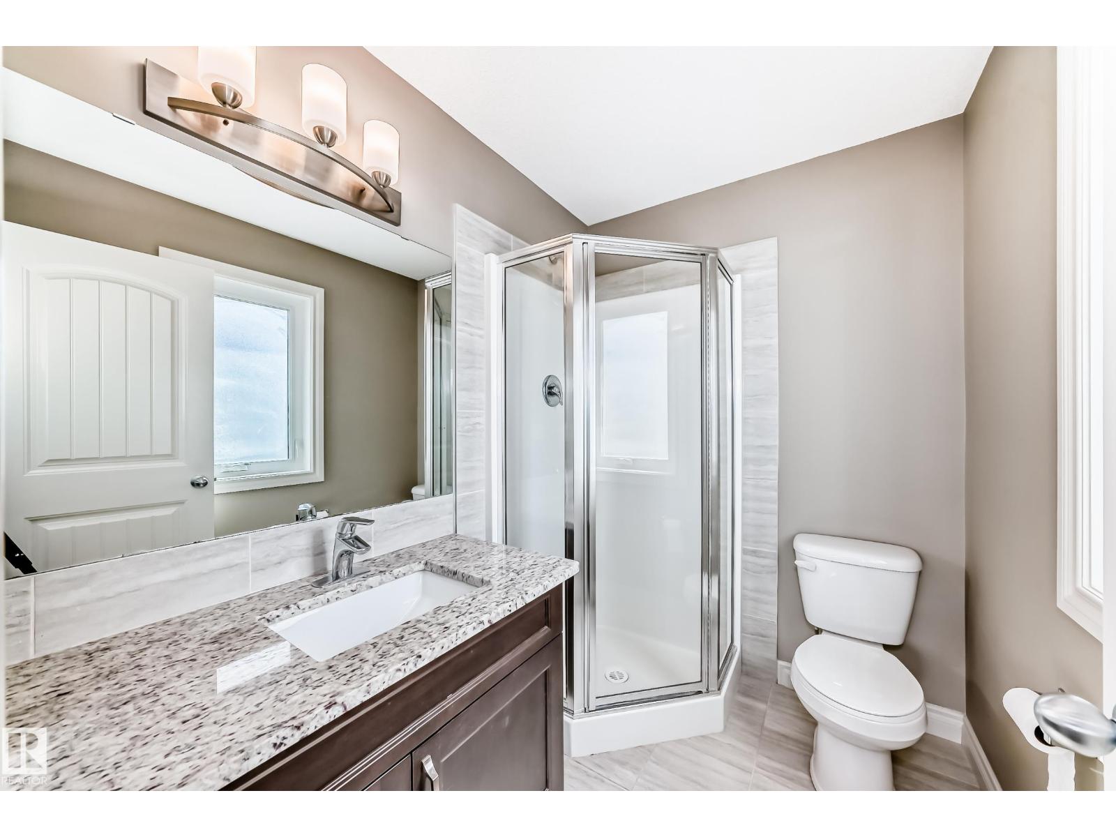 10519 114 AV NW - 34