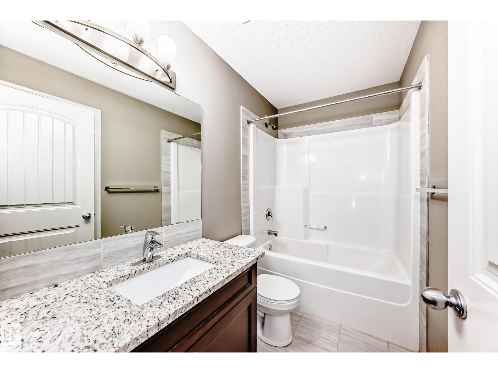 10519 114 AV NW - 38