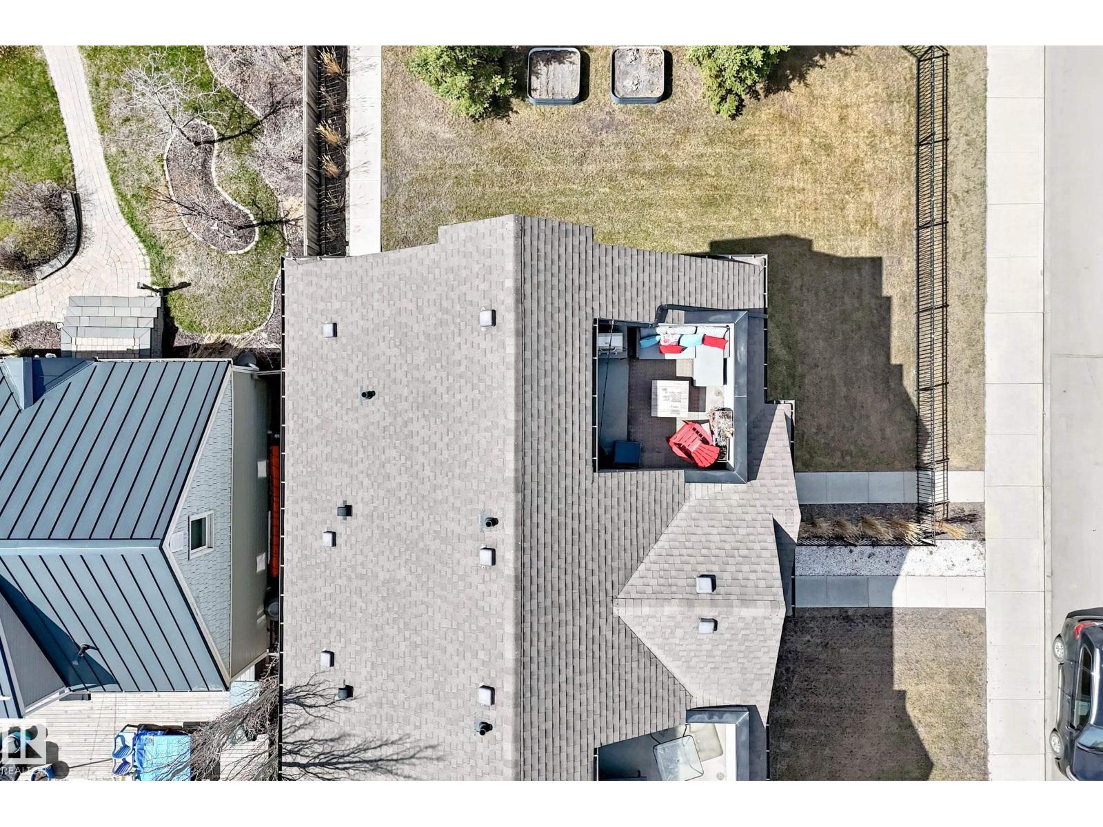 10519 114 AV NW - 49
