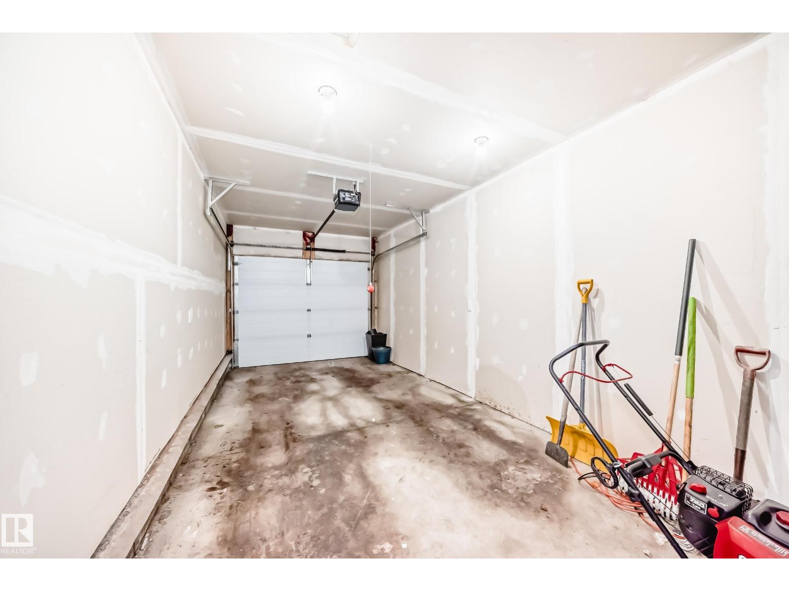 10519 114 AV NW - 64