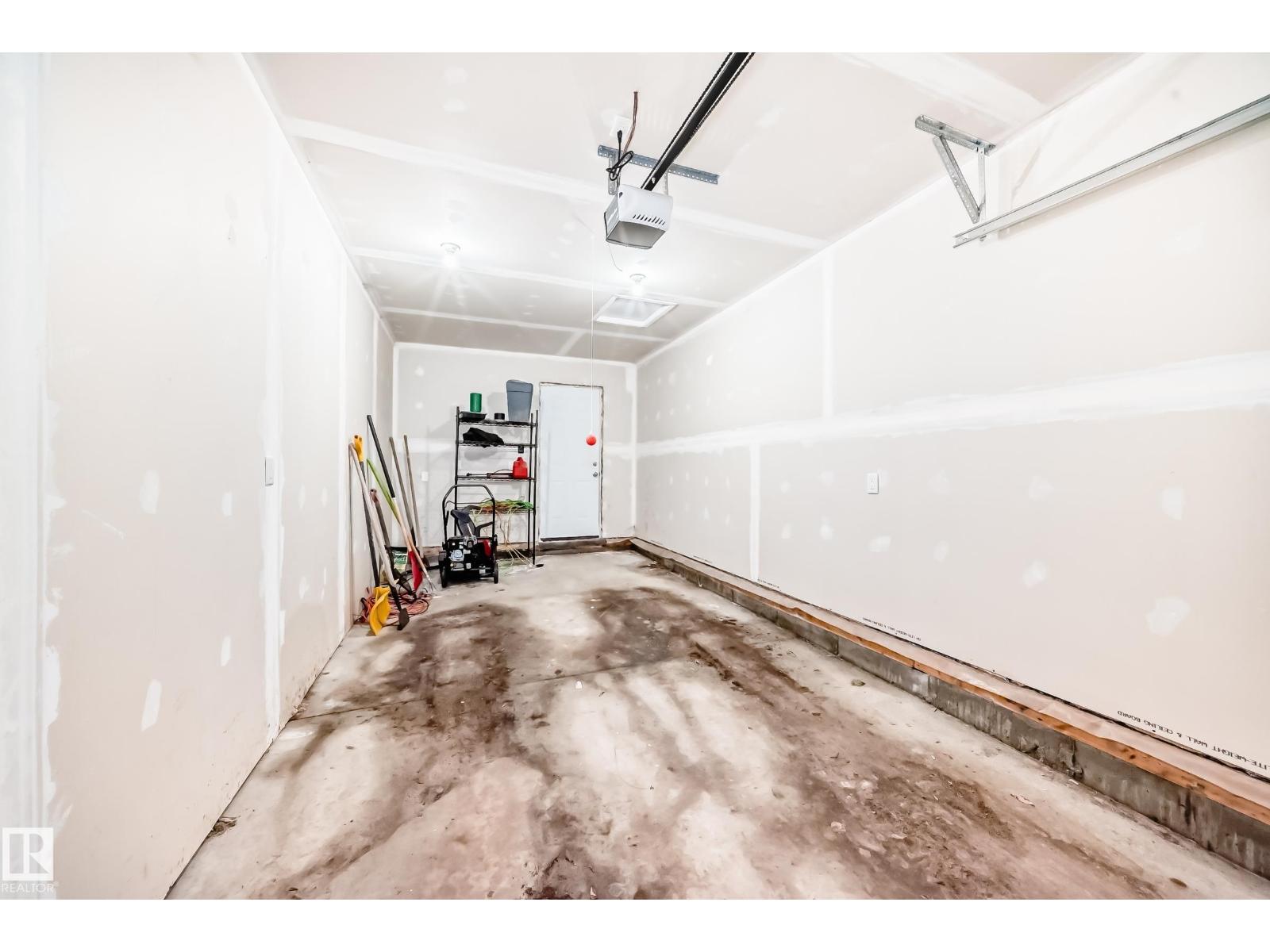 10519 114 AV NW - 65