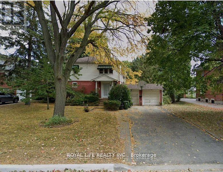 33 AGINCOURT DRIVE - 1
