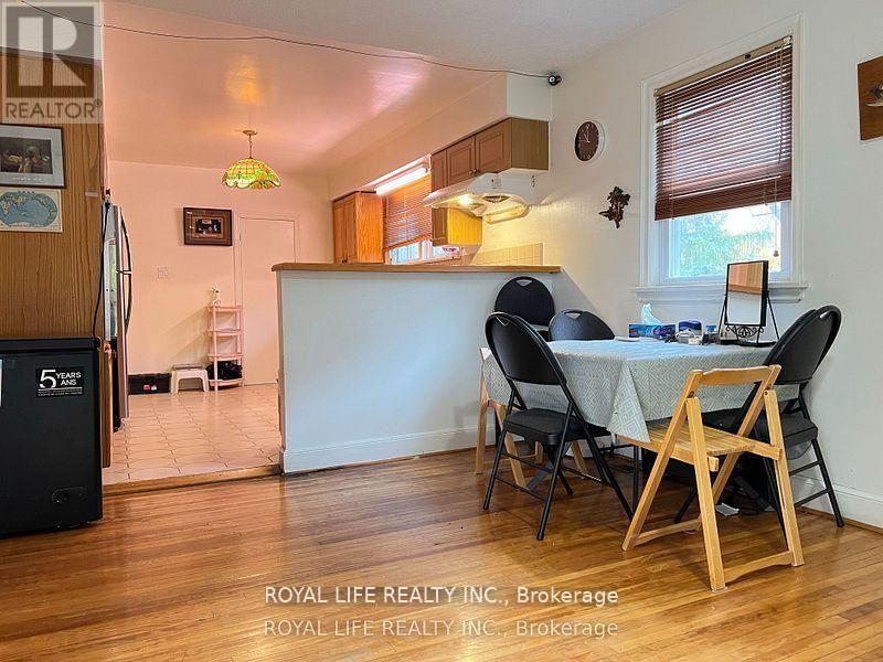 33 AGINCOURT DRIVE - 6