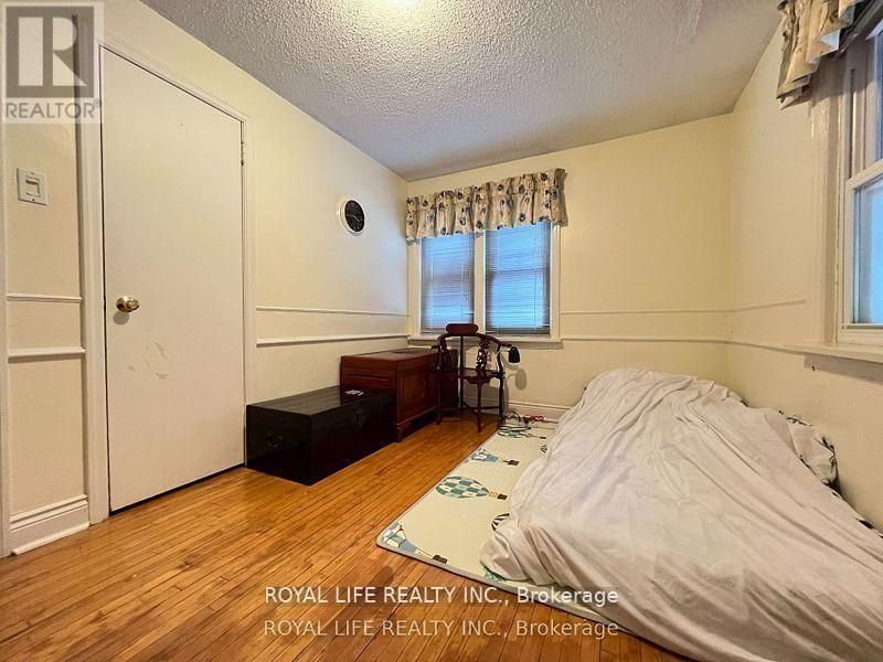33 AGINCOURT DRIVE - 9