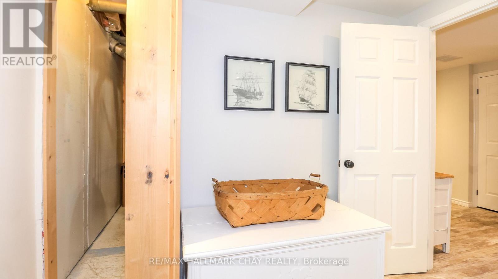 2281 SCYTHES STREET - 31