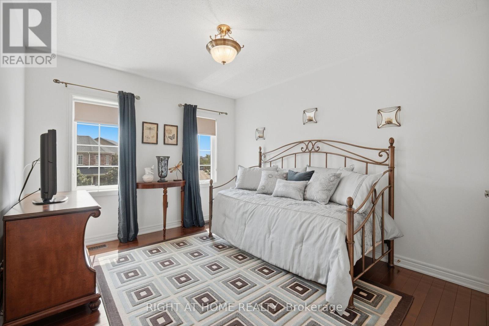 406 CHANDLER CRESCENT - 20