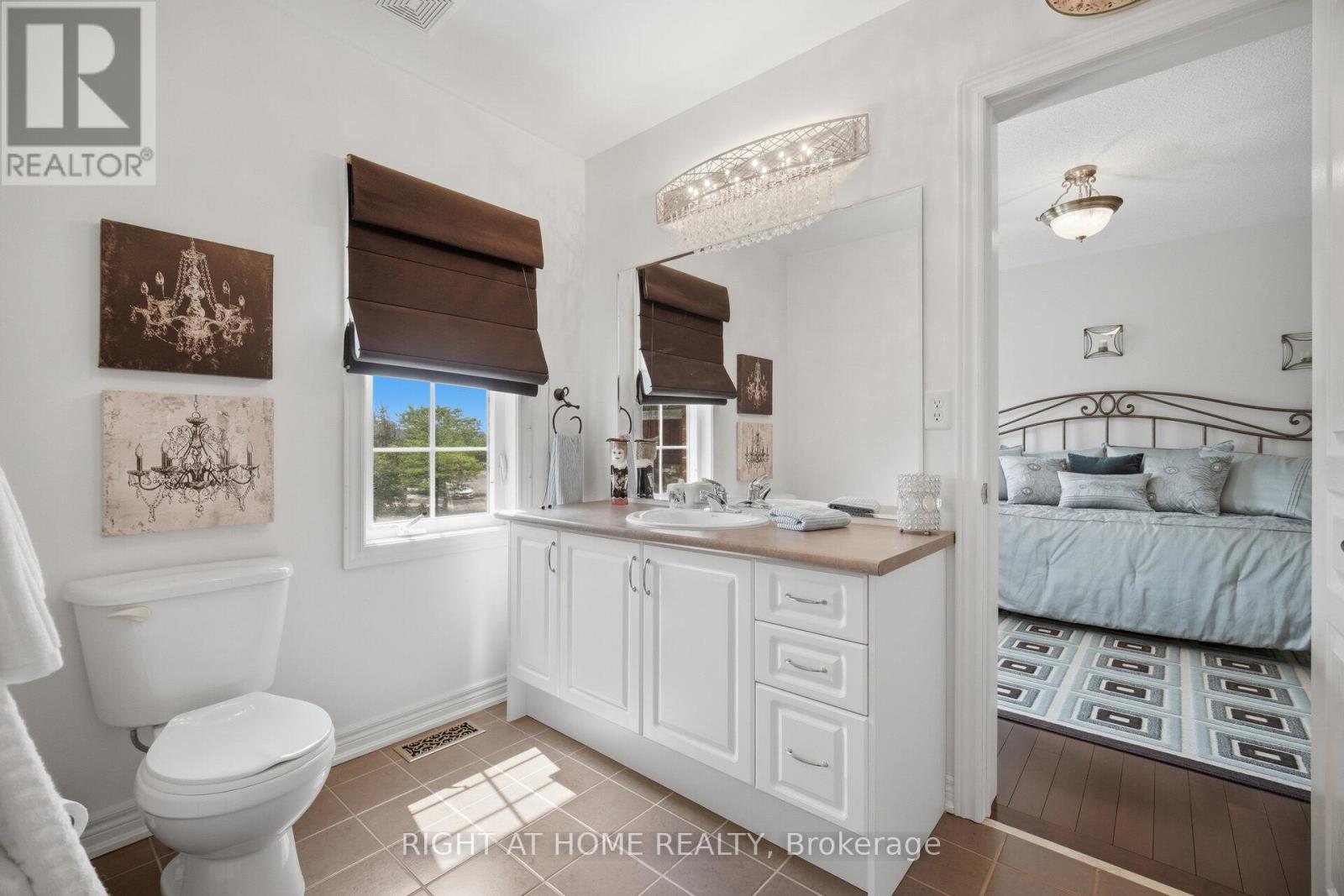 406 CHANDLER CRESCENT - 21