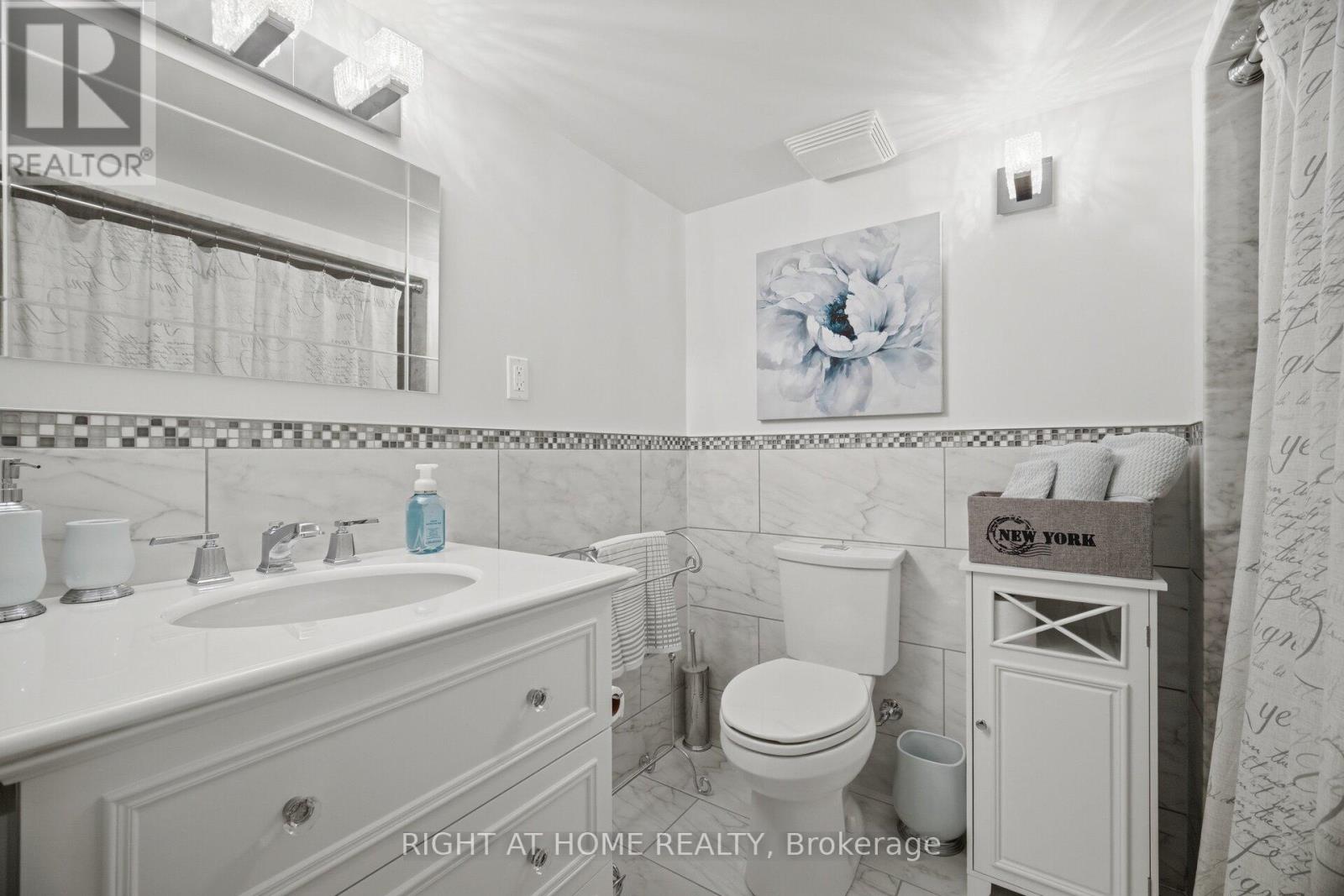 406 CHANDLER CRESCENT - 35