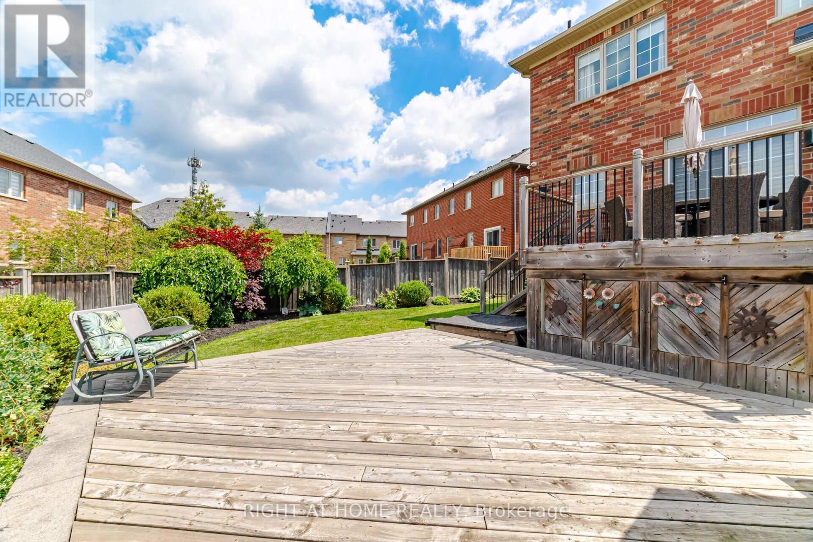 406 CHANDLER CRESCENT - 41