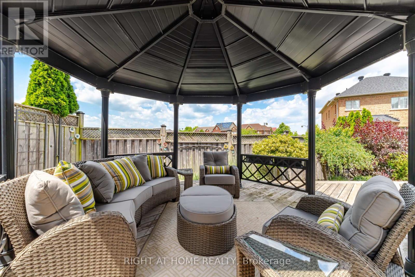 406 CHANDLER CRESCENT - 42