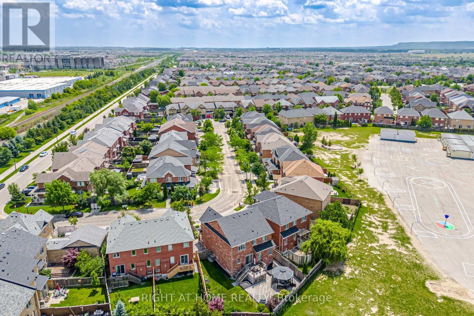 406 CHANDLER CRESCENT - 45