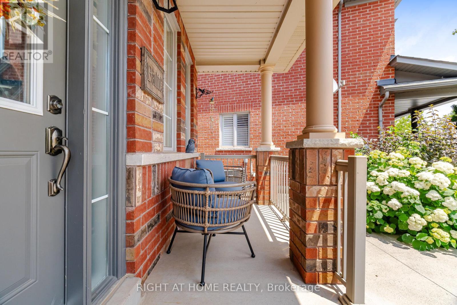 406 CHANDLER CRESCENT - 5