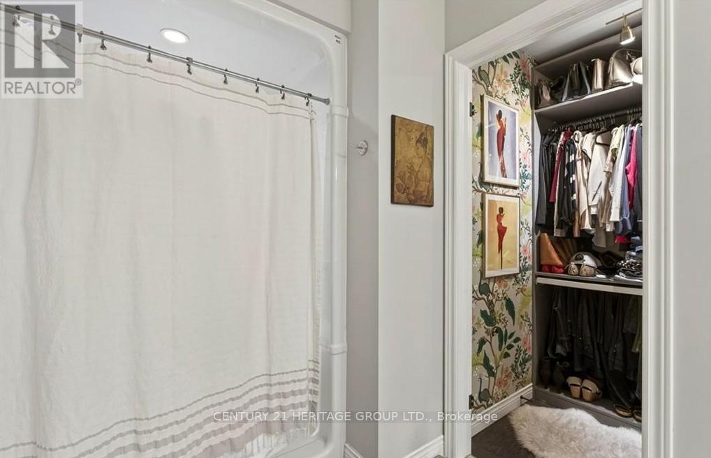 67 MACNEIL COURT - 22