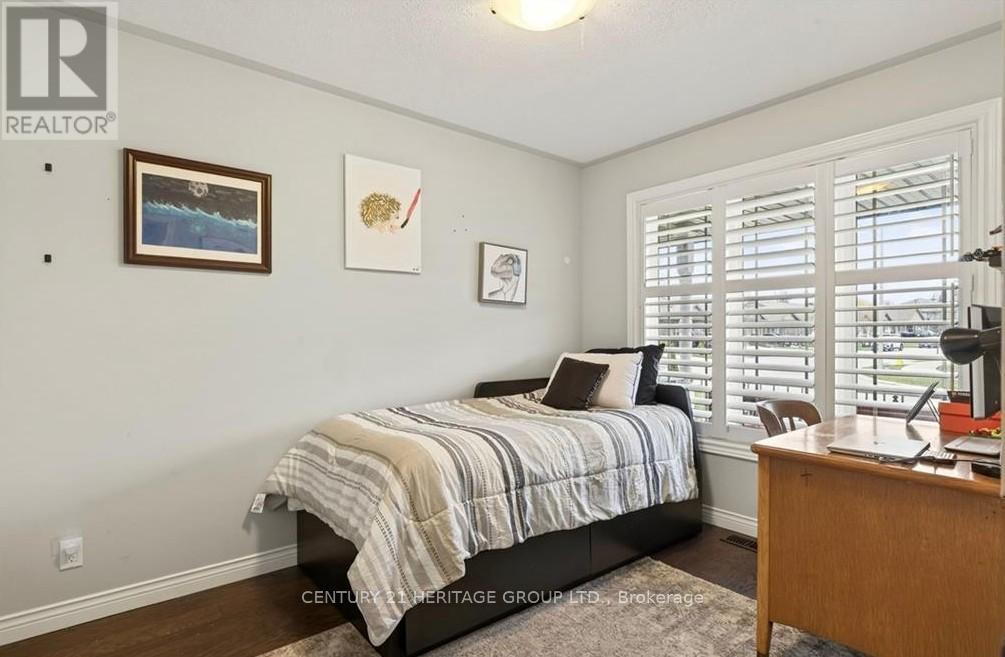 67 MACNEIL COURT - Image 24
