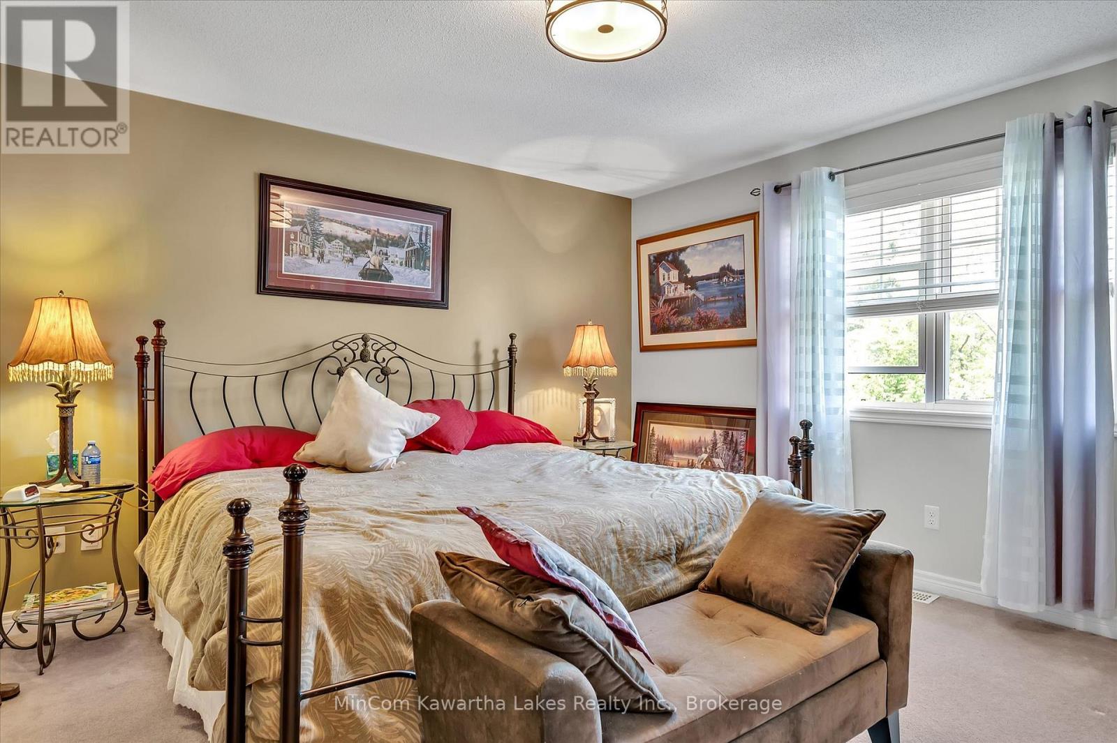2 PEACE CRESCENT - 21