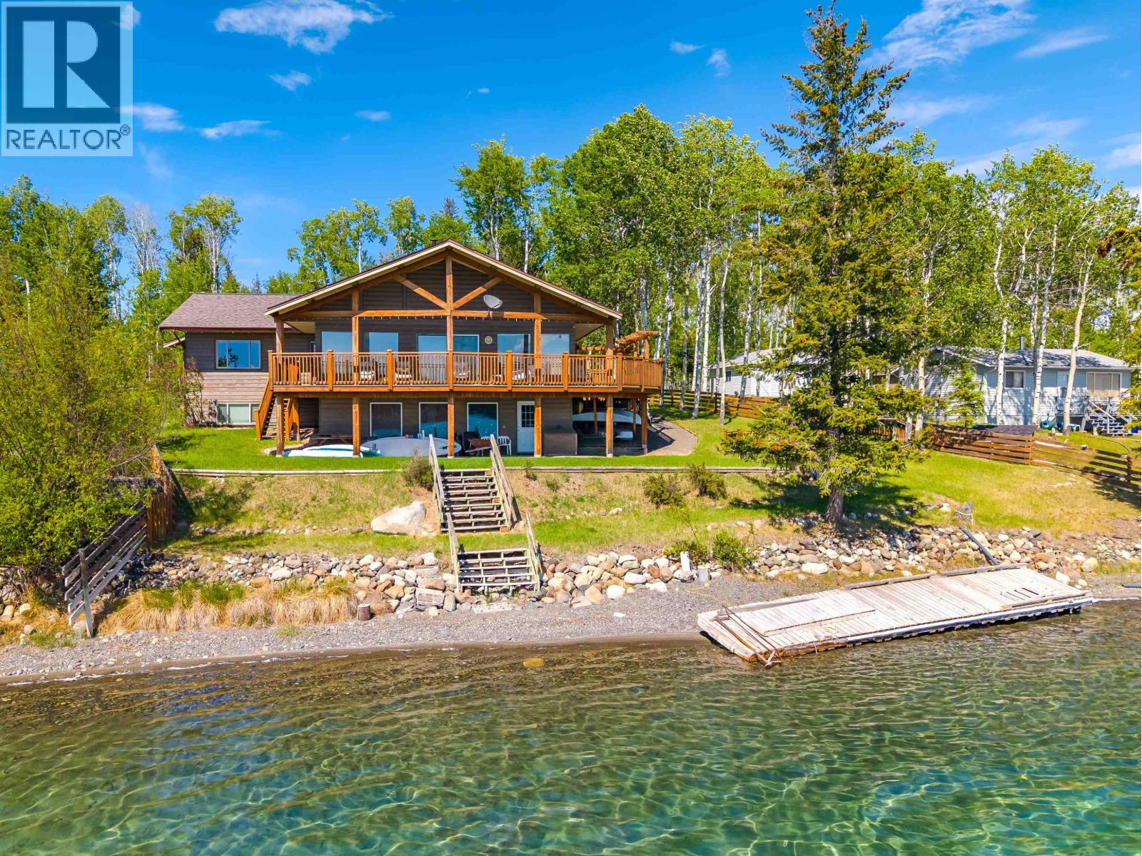 6410 FOX CRESCENT - 2