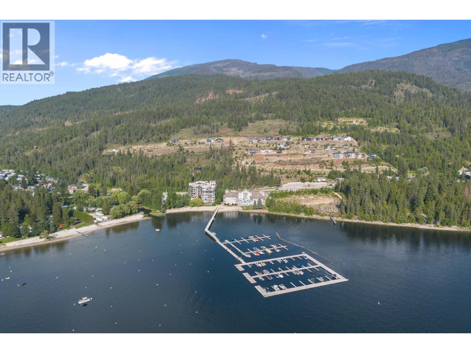#703 326 Mara Lake Lane - 17