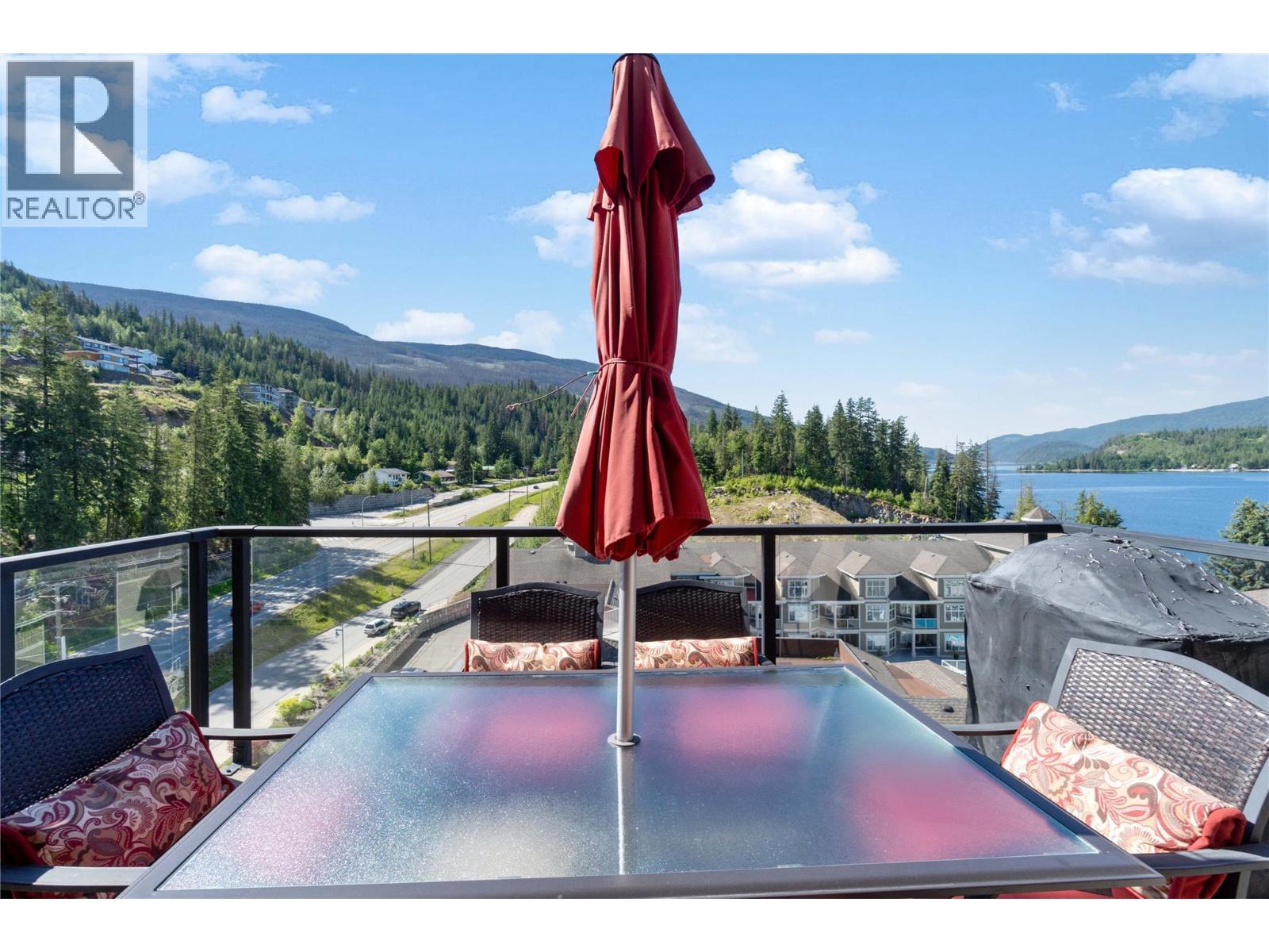 #703 326 Mara Lake Lane - 33