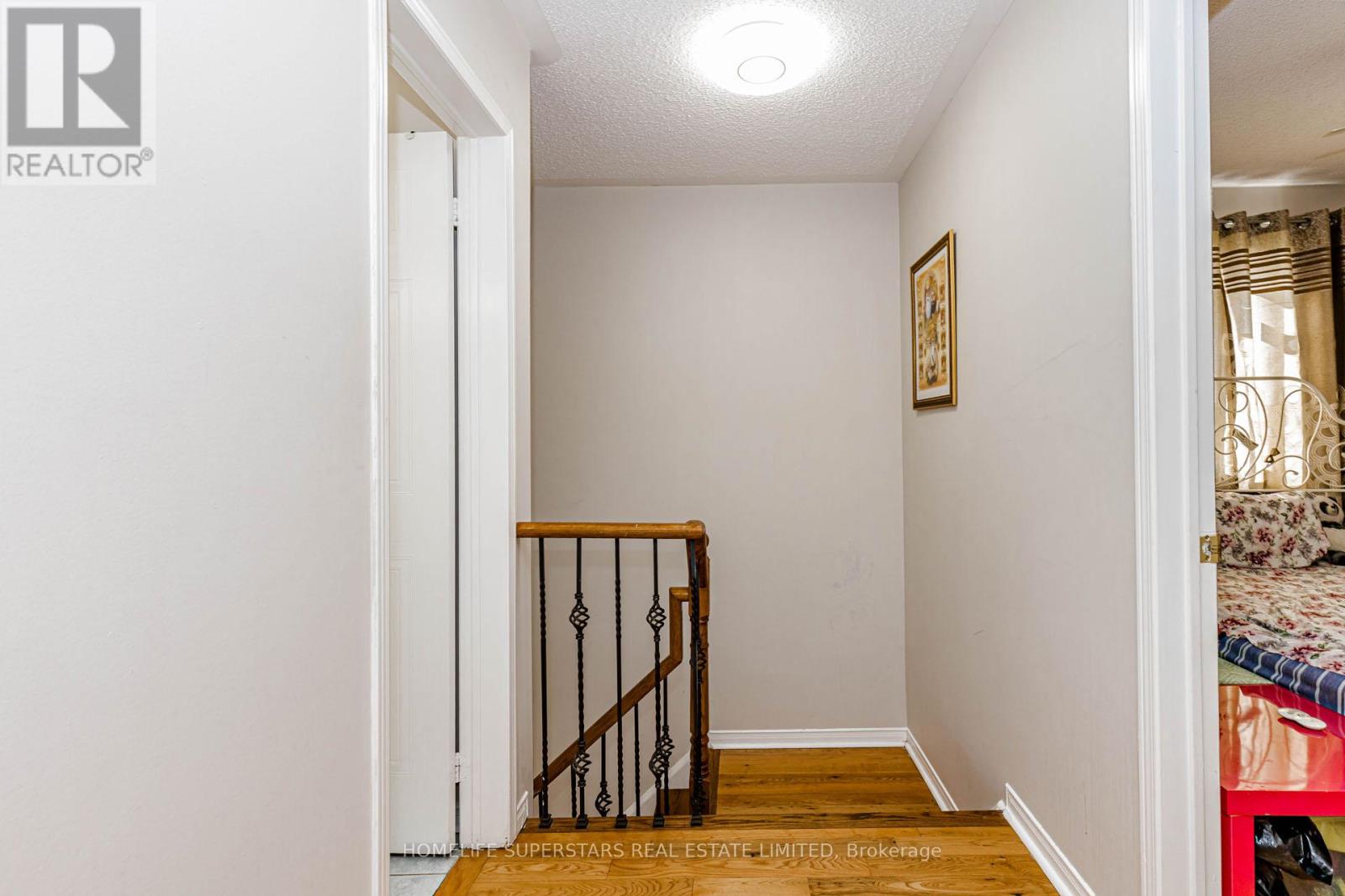 26 AMAZON COURT - 31
