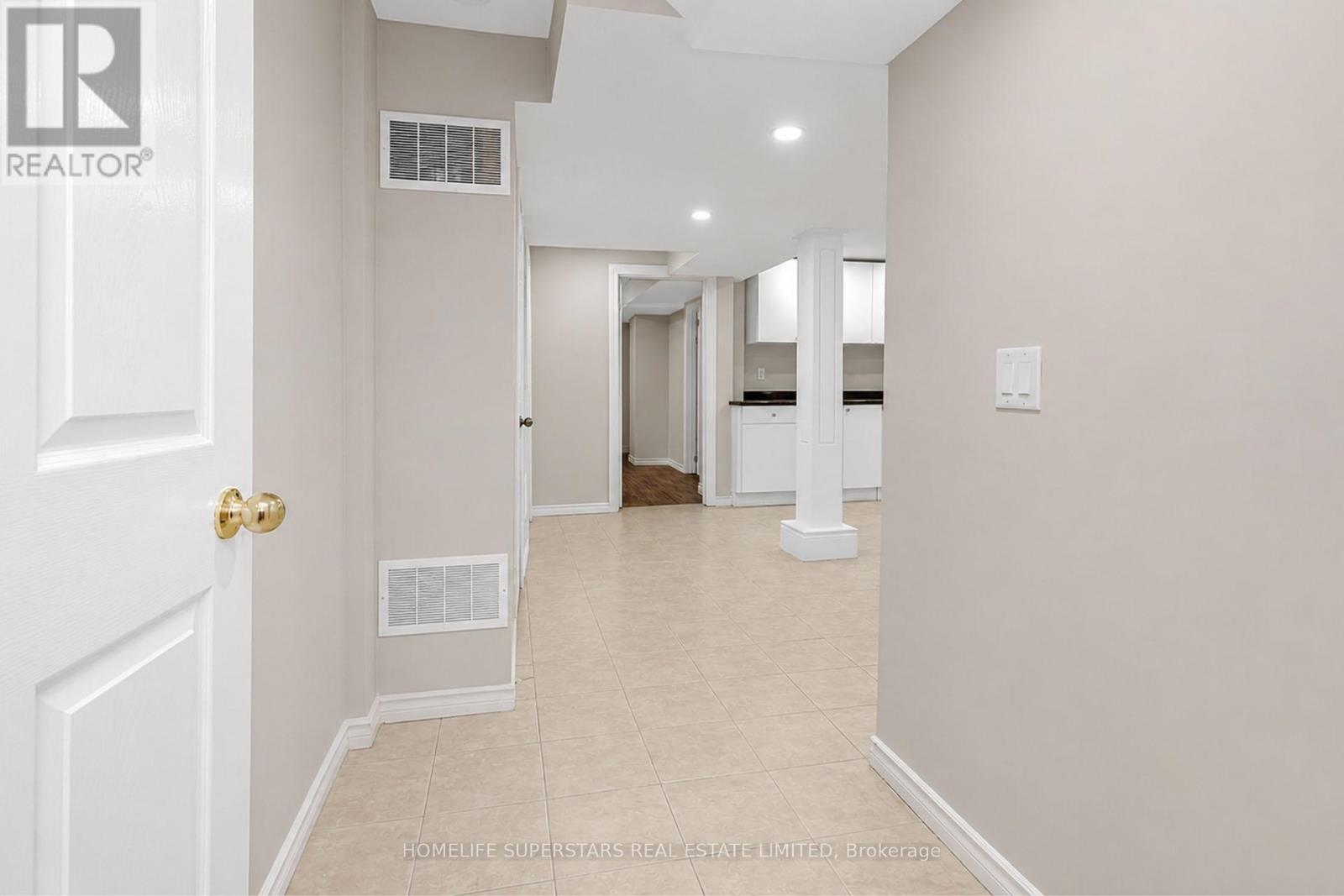 26 AMAZON COURT - 39