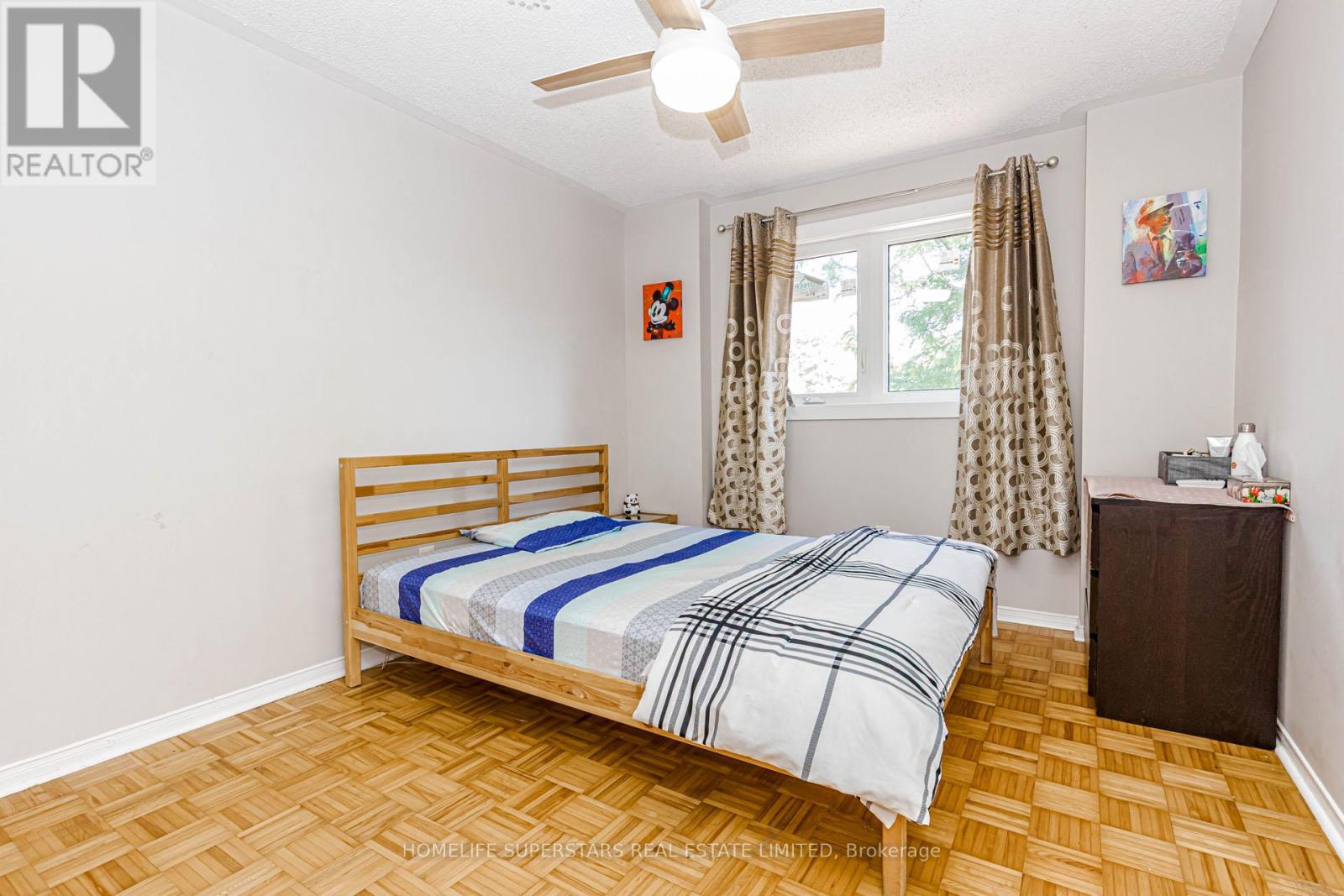 26 AMAZON COURT - 32