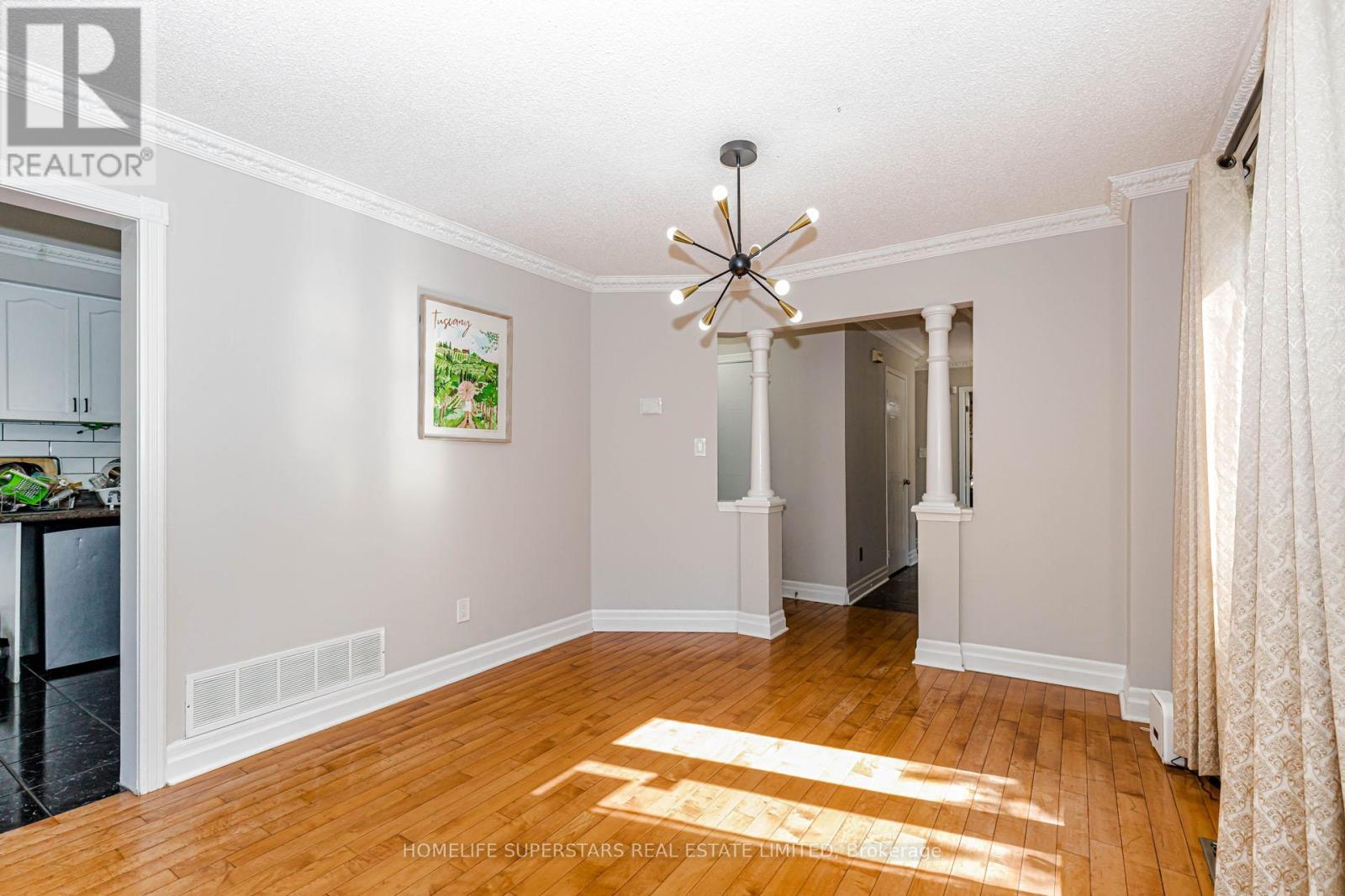 26 AMAZON COURT - 16
