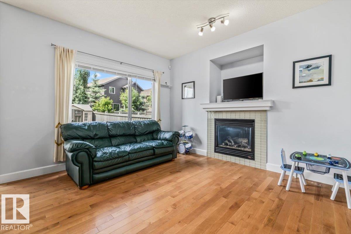 3082 WHITELAW DR NW - 11