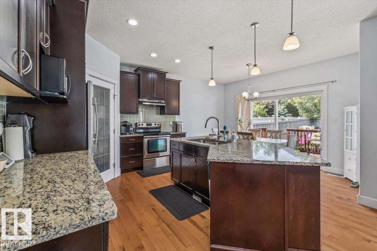 3082 WHITELAW DR NW - 14