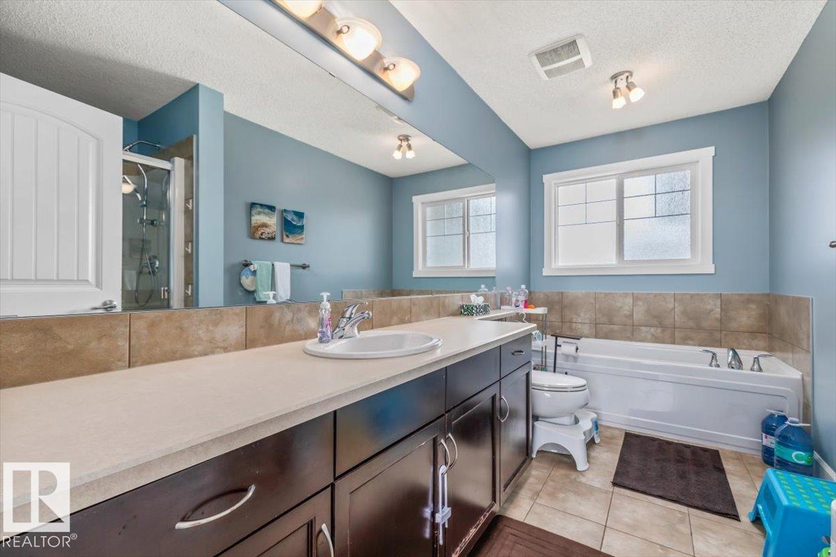 3082 WHITELAW DR NW - 24