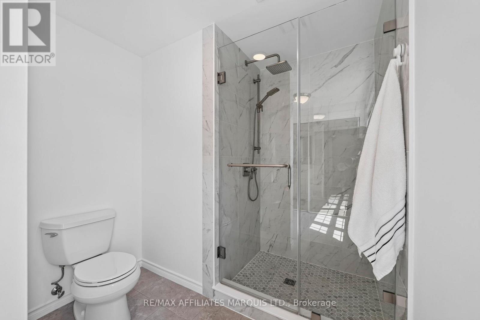 1920 BELVEDERE CRESCENT - Image 23