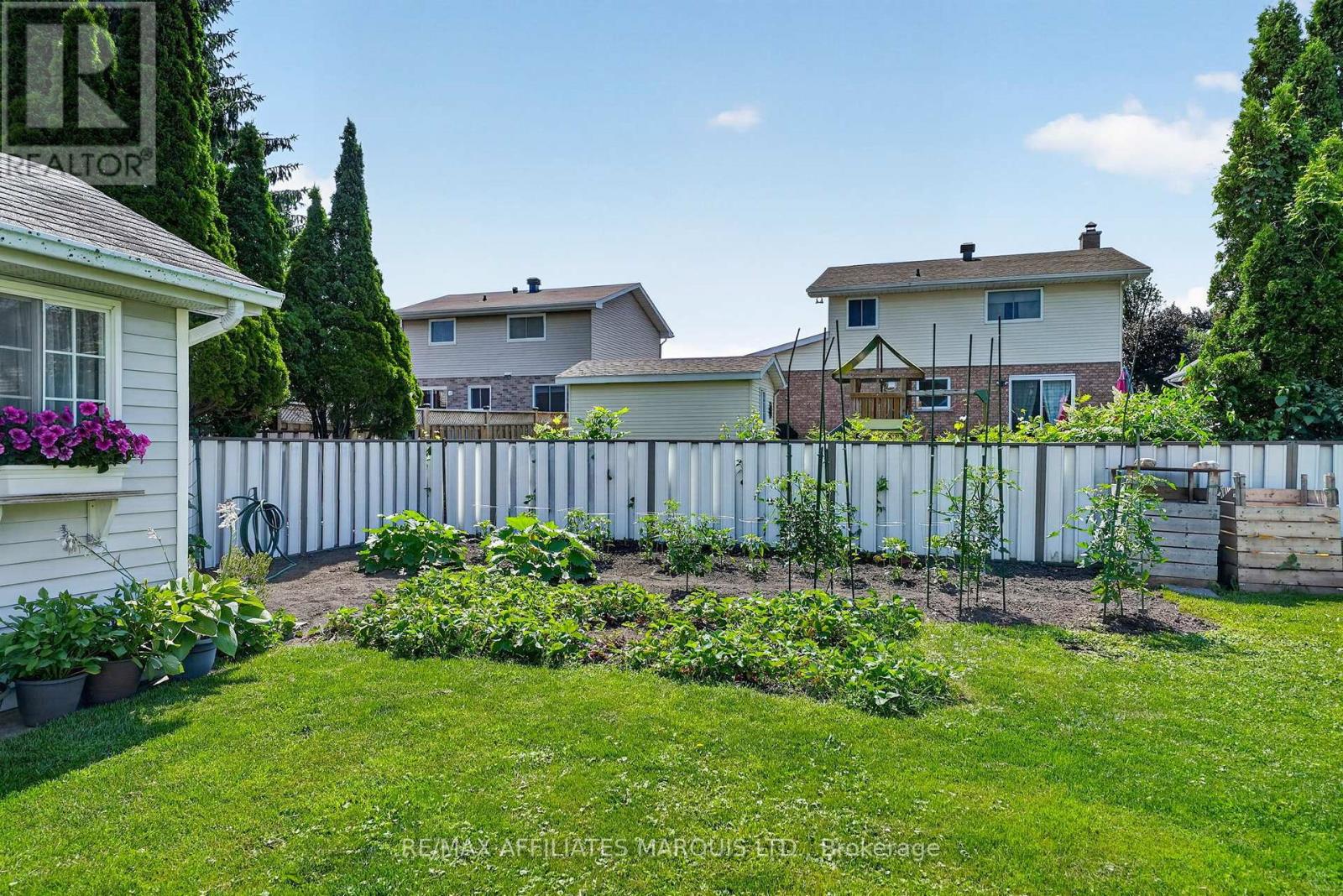 1920 BELVEDERE CRESCENT - Image 44